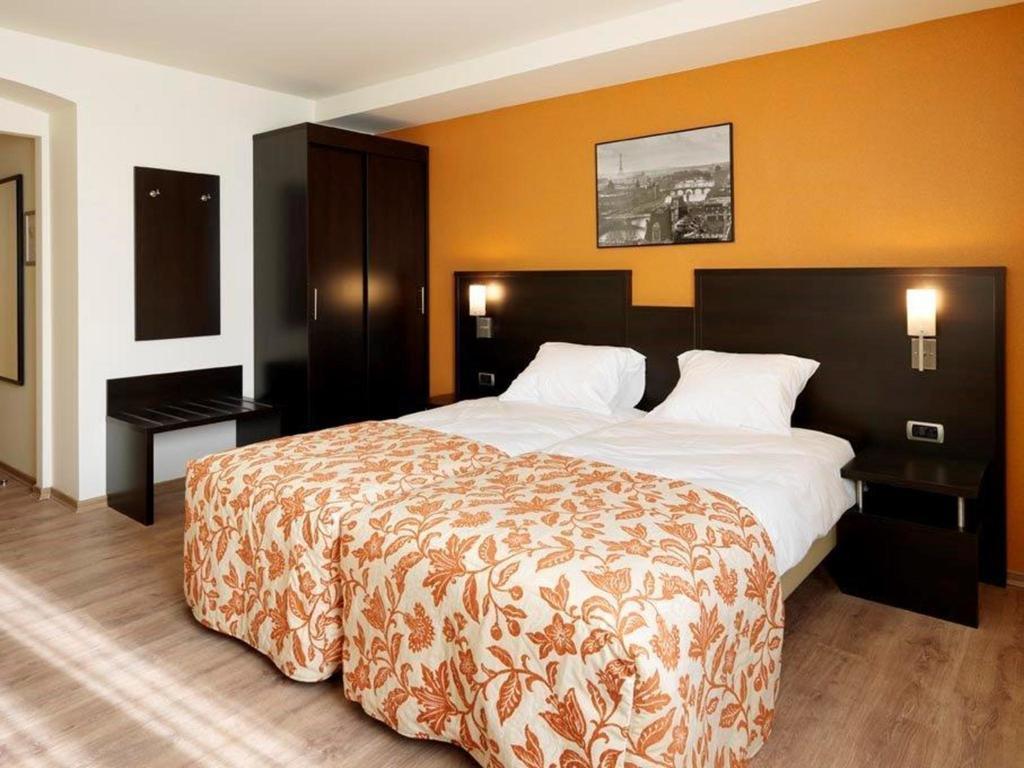 Hotel Tts Temse الغرفة الصورة